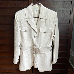 Bebe belted vintage suit jacket. Cream. Size 10 GUC